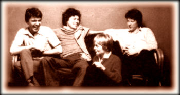 Talking Heads (1977)